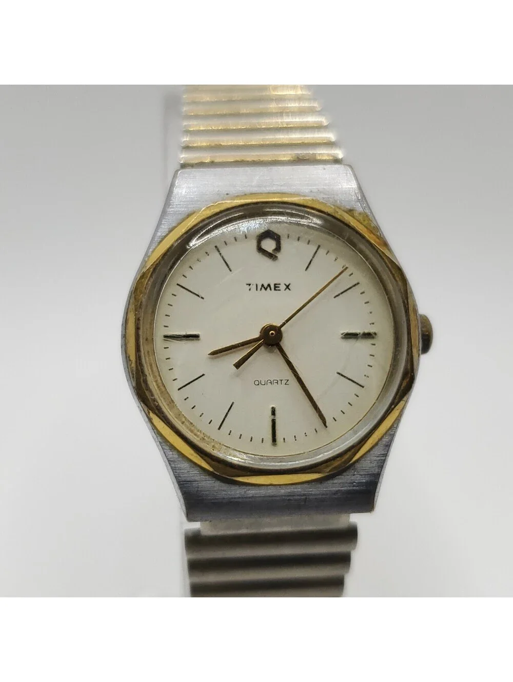 Vintage Timex Q Quartz 25mm Two-Tone Womens Adjustable Band Watch New Battery